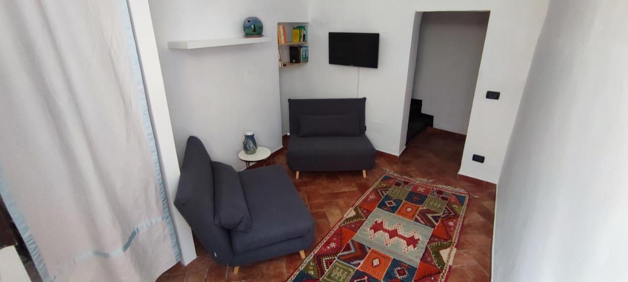 Ideale Per Escursionisti, A Pochi Minuti Dal Mare E Dalle Falesie- Casa Celeste Cisano sul Neva Εξωτερικό φωτογραφία